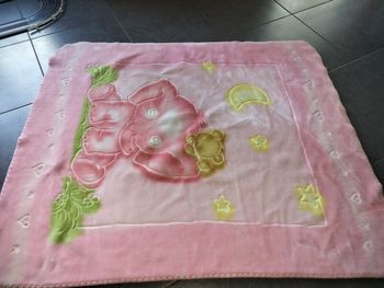 Couverture polaire neuve éléphant rose 