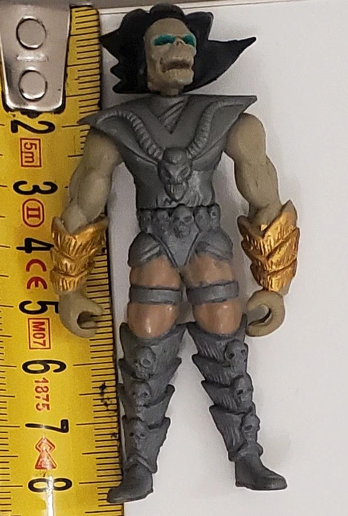 Darkness Warriors Figurine de Skeleton 2004 Cyber Kidz Knock Off Bootleg MOTU Squelette - photo numéro 3