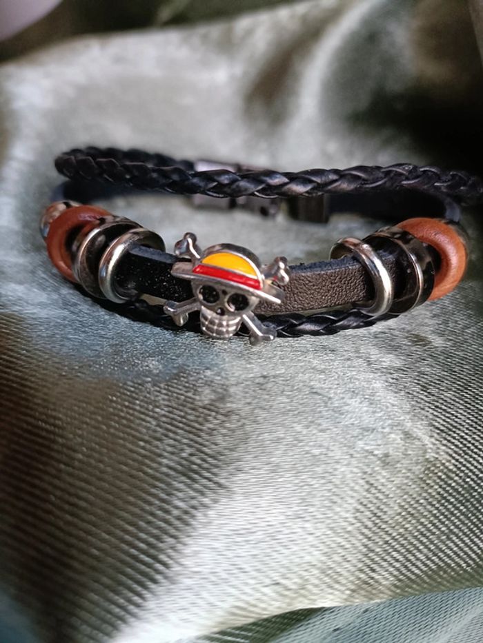 Bracelets tête de mort pirate - photo numéro 2