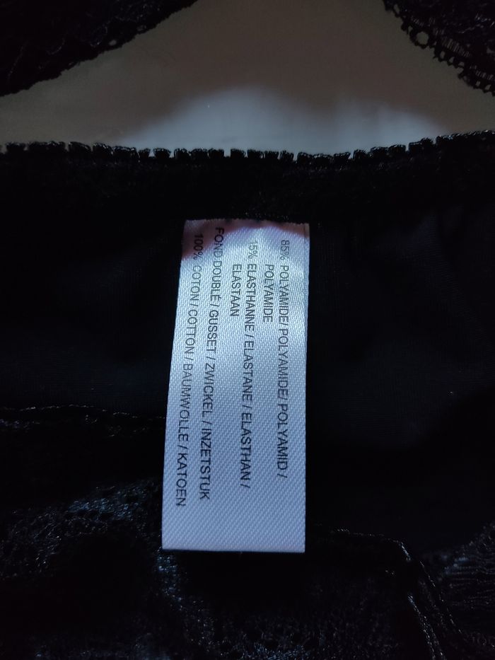Ensemble lingerie - photo numéro 2
