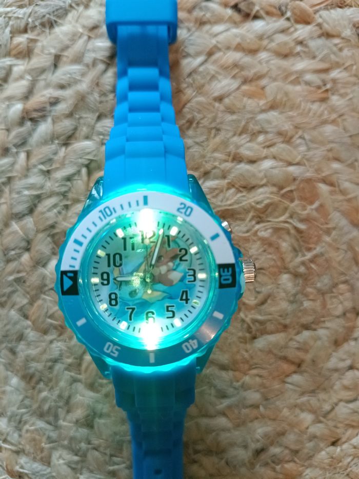 Montre pokémon - photo numéro 2