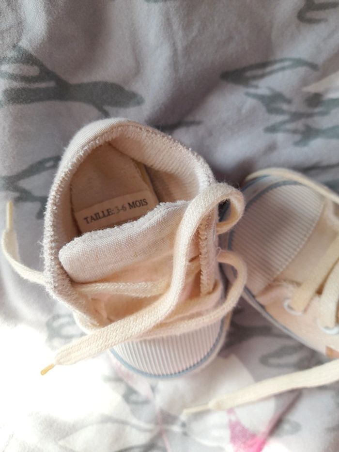 Chaussures bébé 3 à 6 mois neuves - photo numéro 2