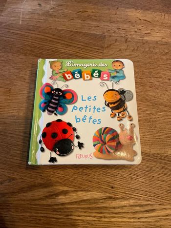 Livre L’imagerie des bébés Les petites bêtes