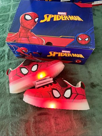 Basket Spiderman Marvel lumineux