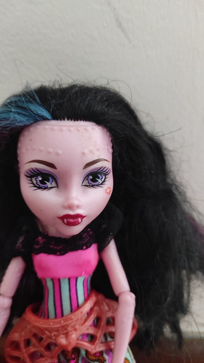 Poupée  Dracubecca Monster high - photo numéro 2