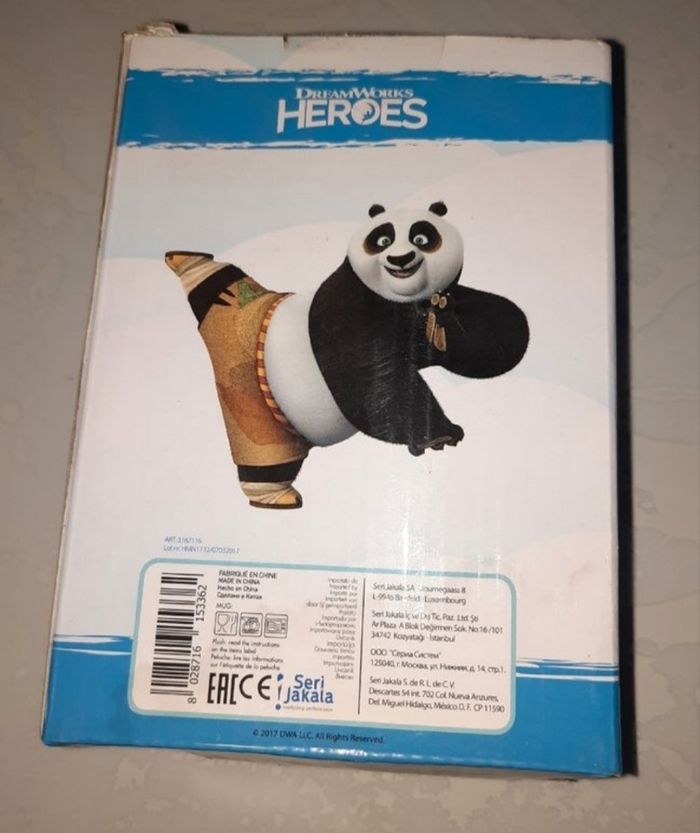 Ensemble tasse + nounours
kung fu panda
DreamWorks - photo numéro 2