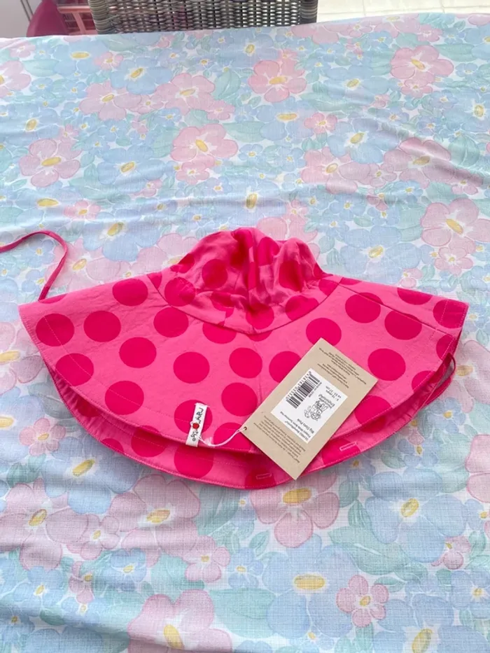 Chapeau de soleil ajustable neuf manymonths