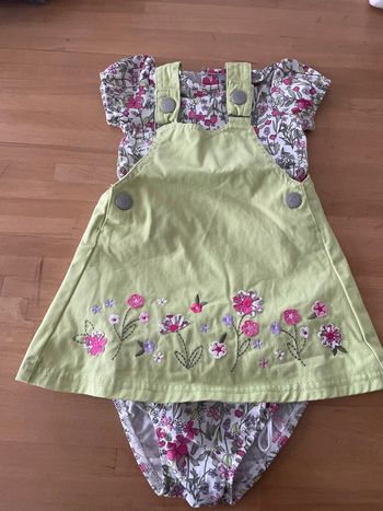 ensemble robe+tee shirt+bloomer 3 mois