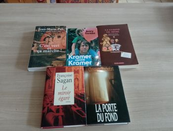 Lot de  5 livres, romans,(16)(Avery Corman ect.)