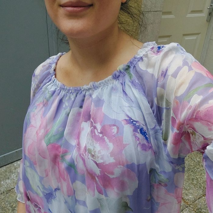 Magnifique blouse neuve TU - photo numéro 2