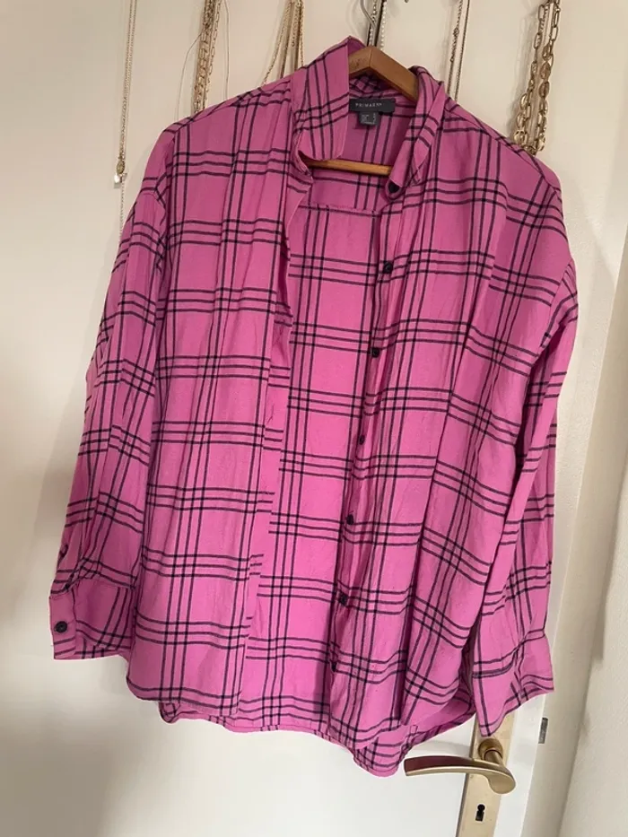 Chemise rose à carreaux