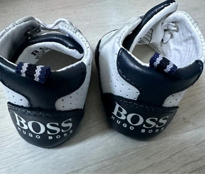 Chaussure Hugo Boss. - photo numéro 2