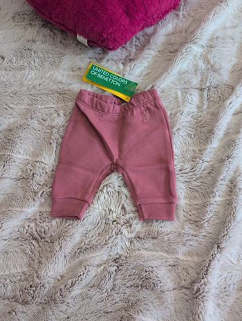 Pantalon 0/1 mois neuf united colors of benetton