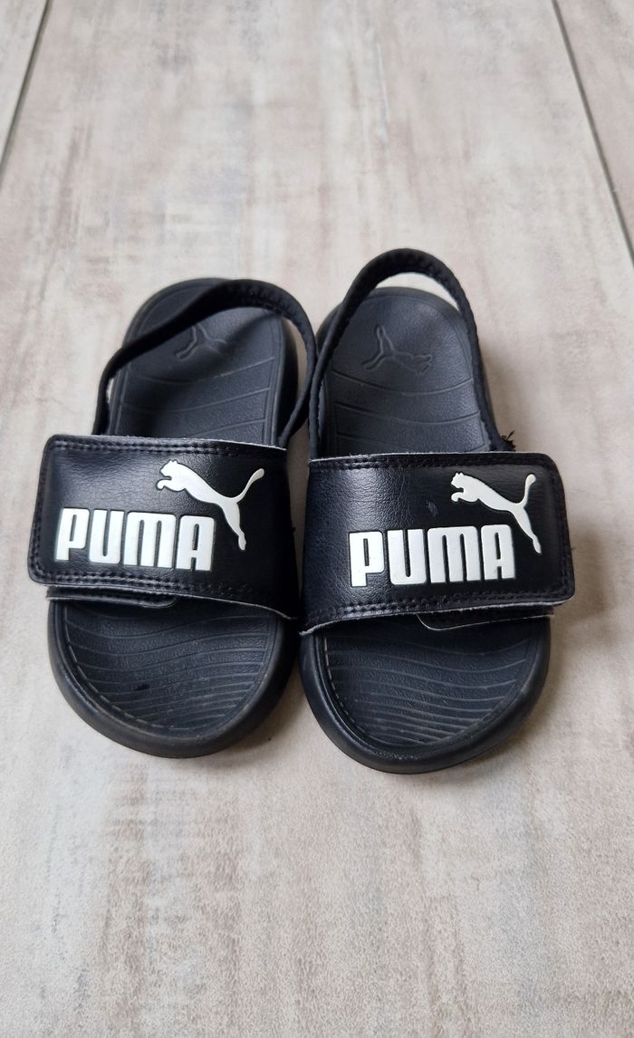 Claquettes PUMA pointure 27 - photo numéro 2