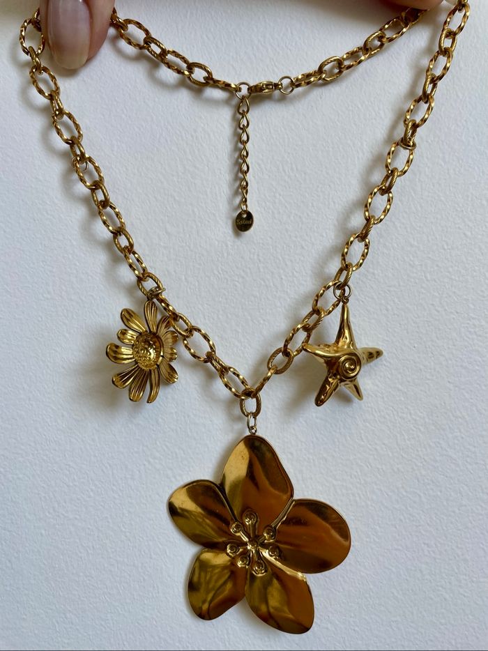 Colliers avec pendentifs