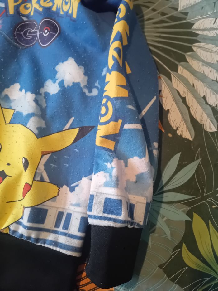 🟡 Sweat à capuche Pokémon GO garçon - photo numéro 6