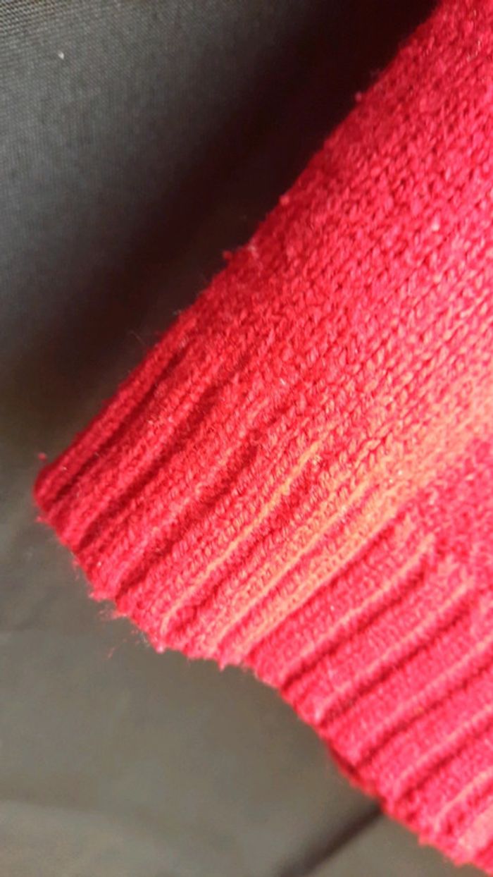 Pull rouge T38/40 - photo numéro 3