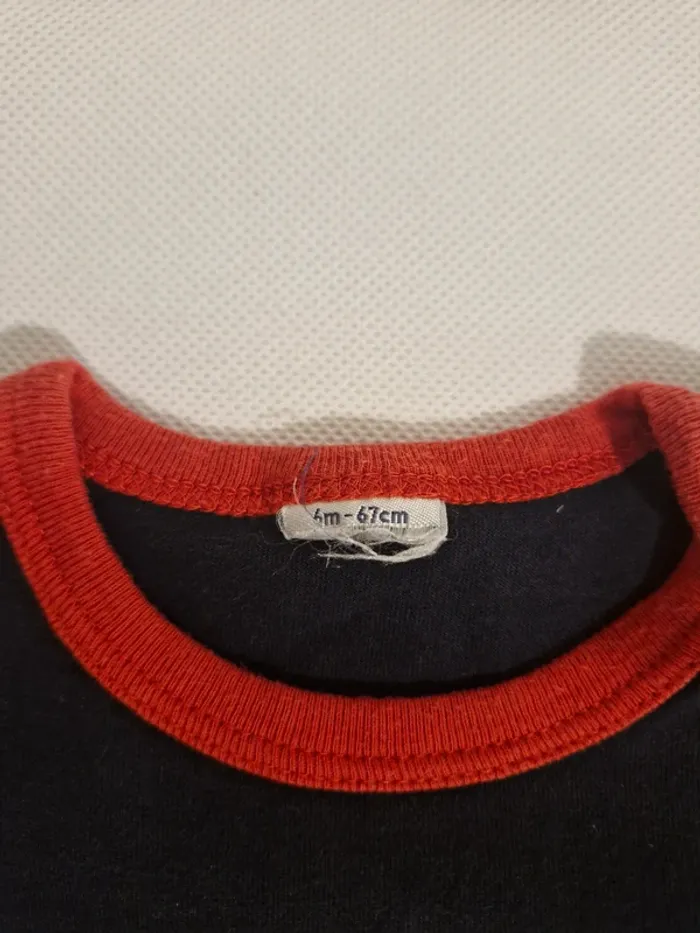 T-shirt bébé bleu marine à motif rouge 6 mois (67 cm) Petit Bateau - photo numéro 4