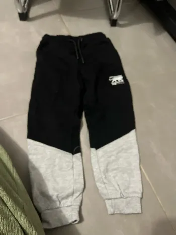 Survêtement enfant taille 6 ans airness