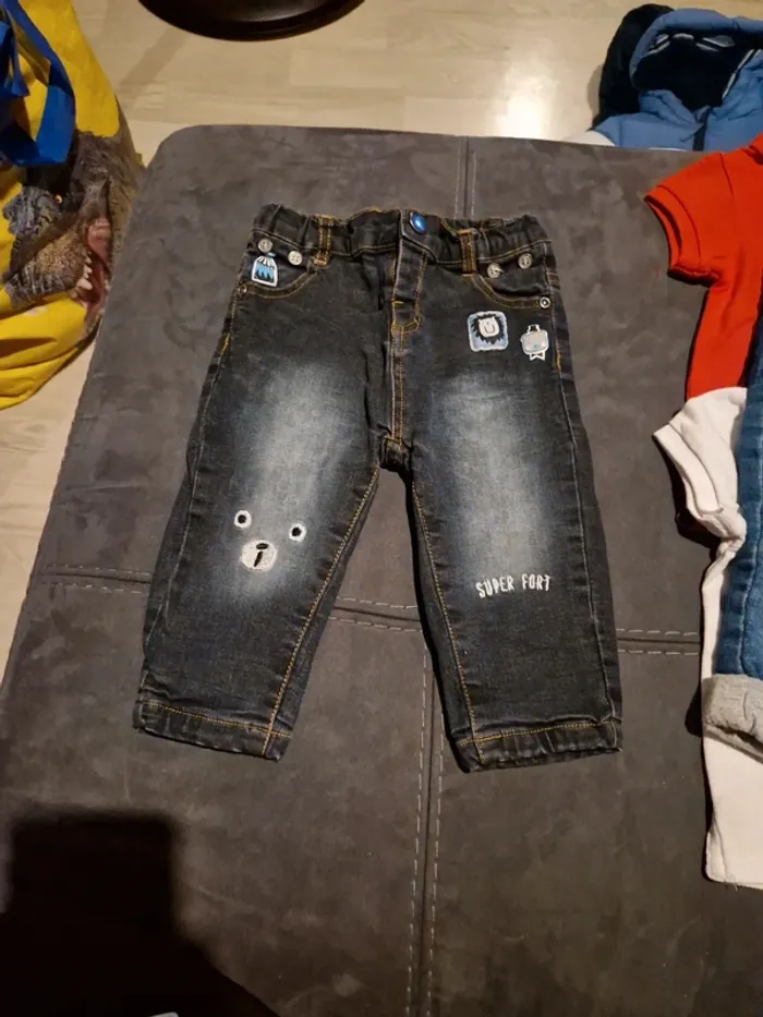 Lot 6 jeans garçon 12 mois - photo numéro 6