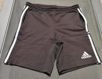 8 € Short adidas 12 ans