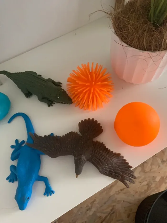 Lot de jouets - photo numéro 4
