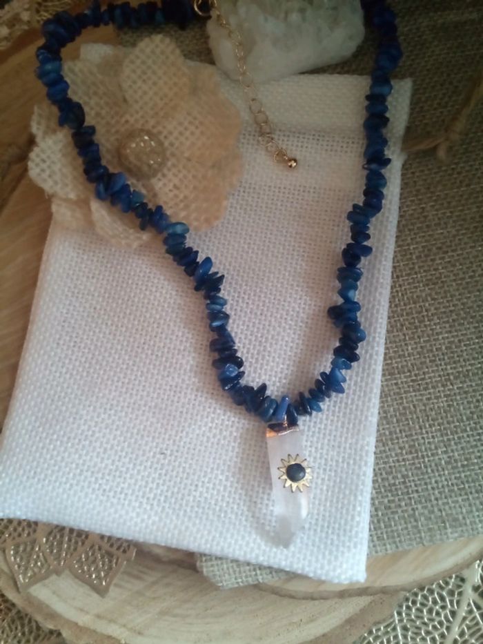 Collier pierres de lapis lazuli et point de cristal de quartz - photo numéro 2
