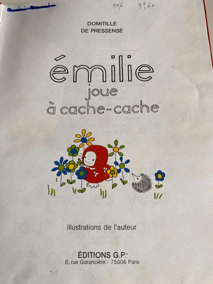 Emilie joue a cache-cache - photo numéro 4