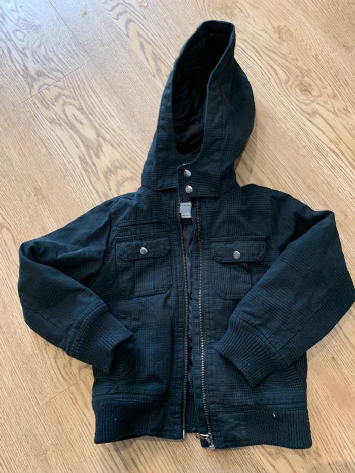 Manteau noir 4 ans