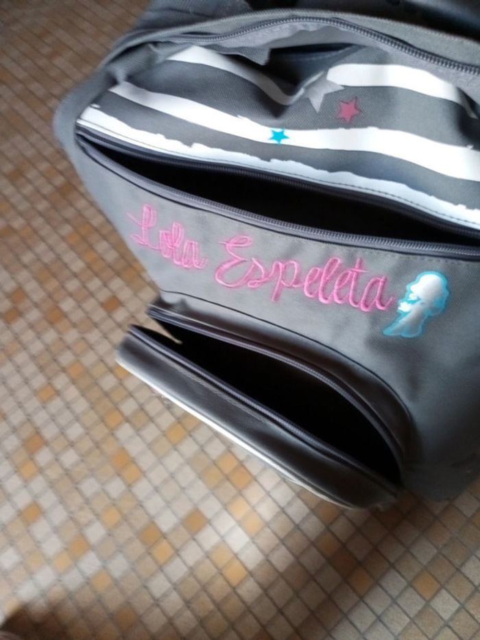Sac école à dos et roulettes - photo numéro 3