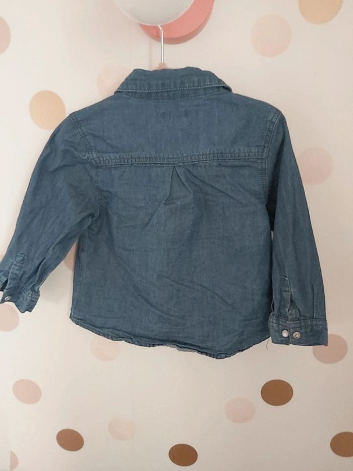 🦋 Chemise jean 18m - photo numéro 5