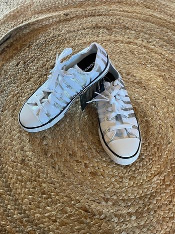 Converse fille neuves