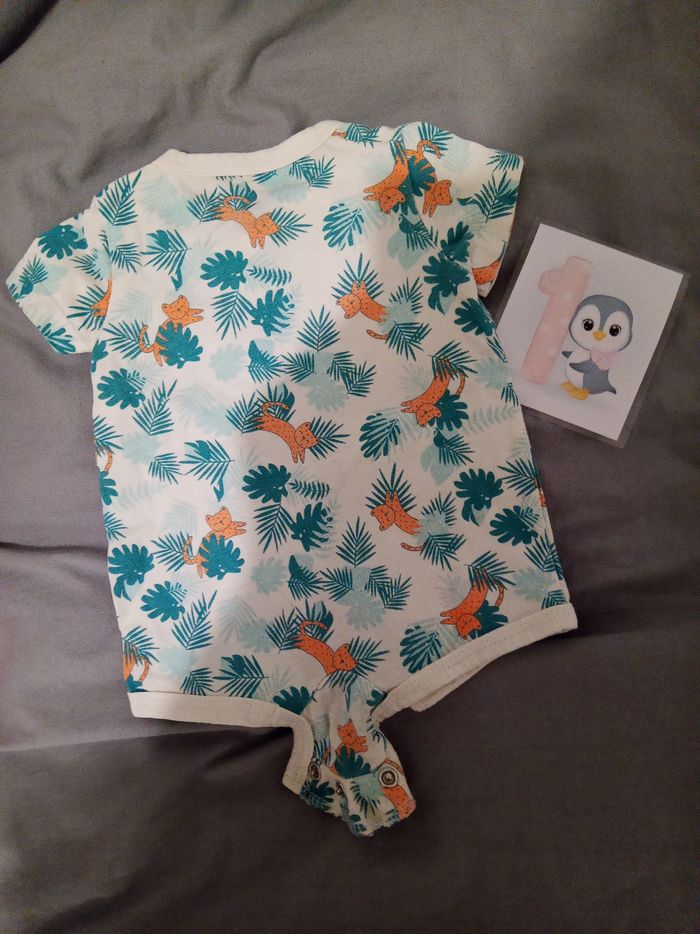 Barboteuse blanche/verte "jungle" _ T.56cm - photo numéro 2