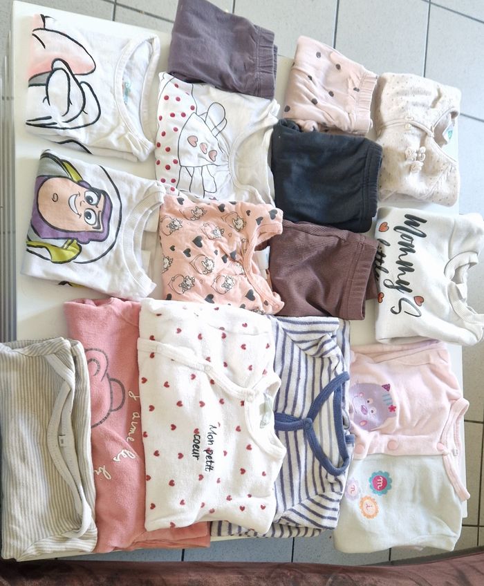 Lot vetement fille 9 mois
