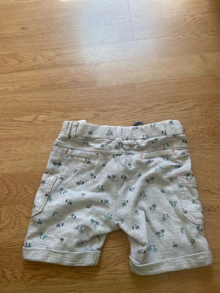Short 23 mois - photo numéro 3