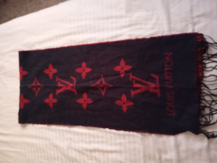 Écharpe en bon état occasion - photo numéro 2