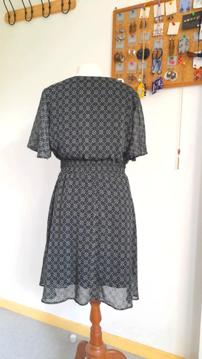 Robe courte noire et verte Cache Cache taille L - photo numéro 2