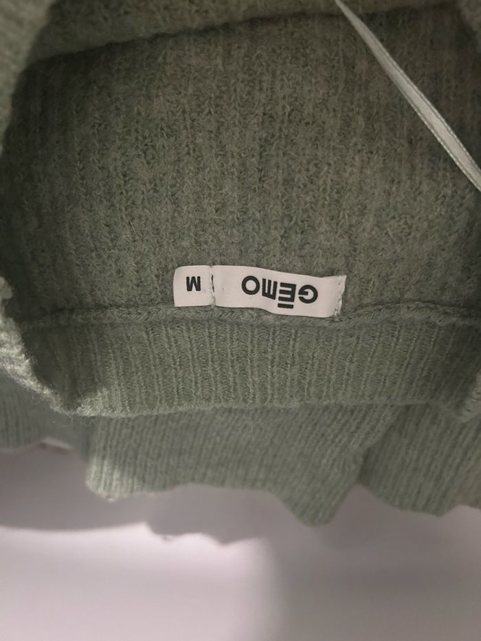 Pull vert - photo numéro 3