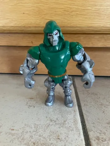 Figurine Doctor Fatalis Marvel 2013 Hasbro