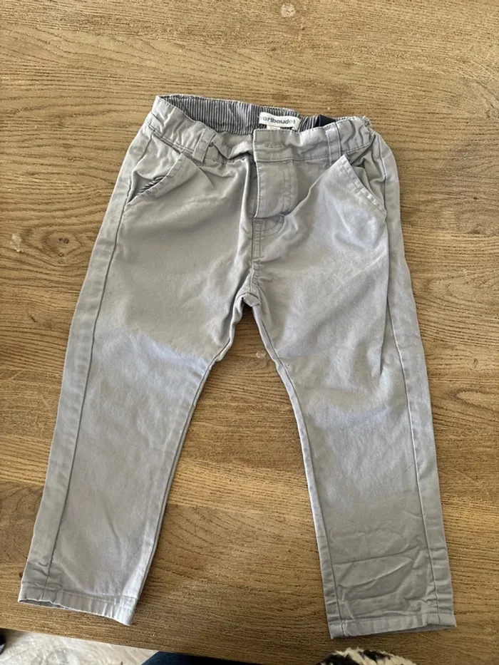 Chino gris verbaudet