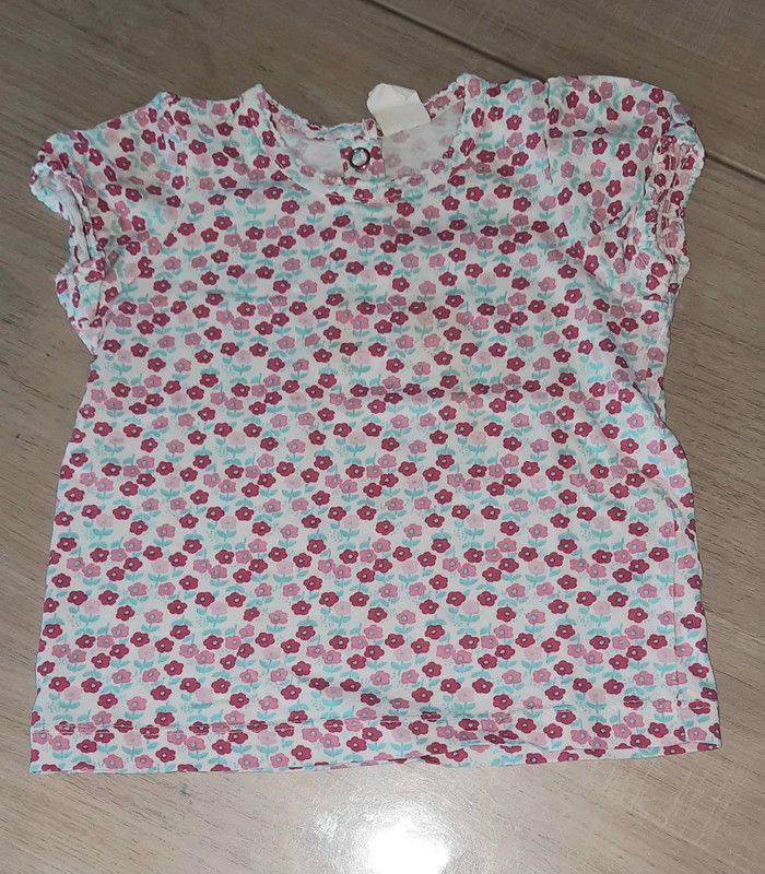 T-shirt fleurie 6-9 mois H&M