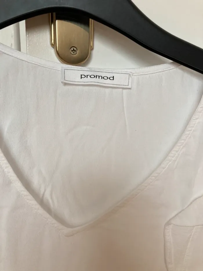 Blouse manches courtes détails volantés Promod taille 42 - photo numéro 3