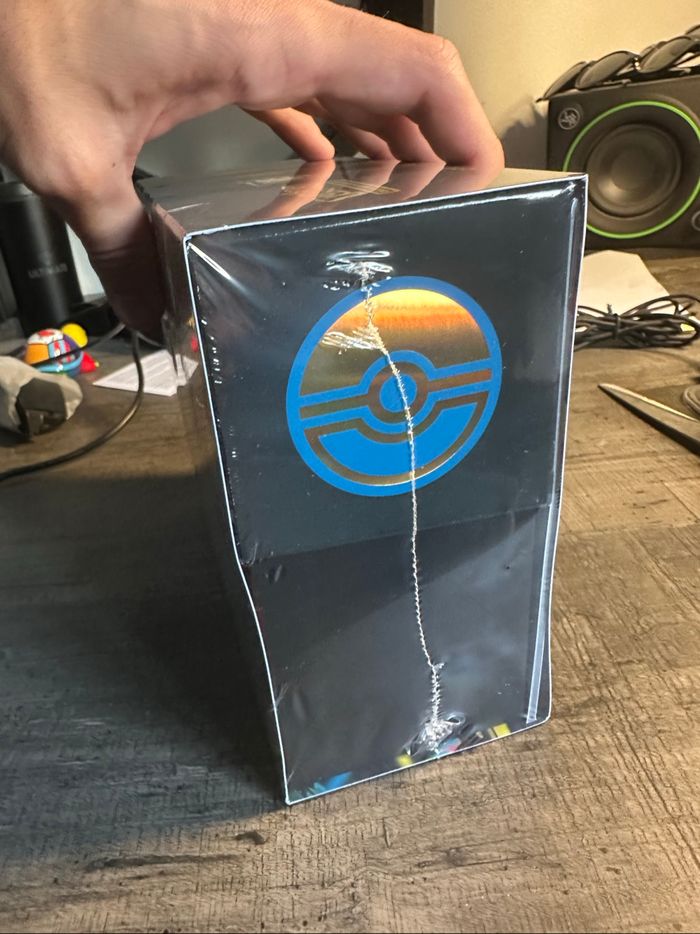 Coffret dresseur d’élite Etb mega évolution 1 me01 - Lucario - photo numéro 4