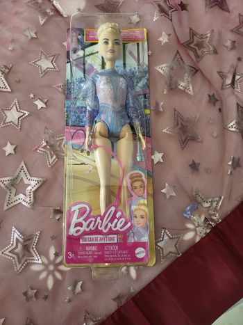 Poupée de barbie majorette