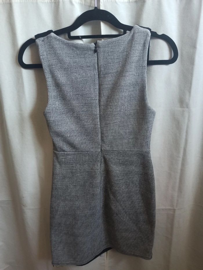 Robe tailleur - photo numéro 3