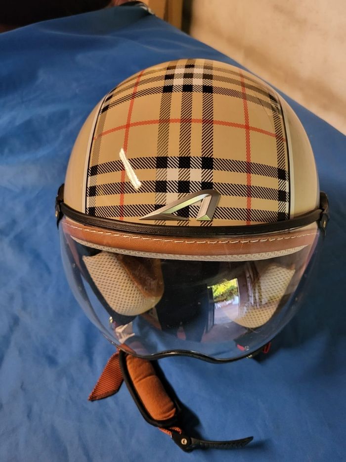 Casque moto comme neuf taille M