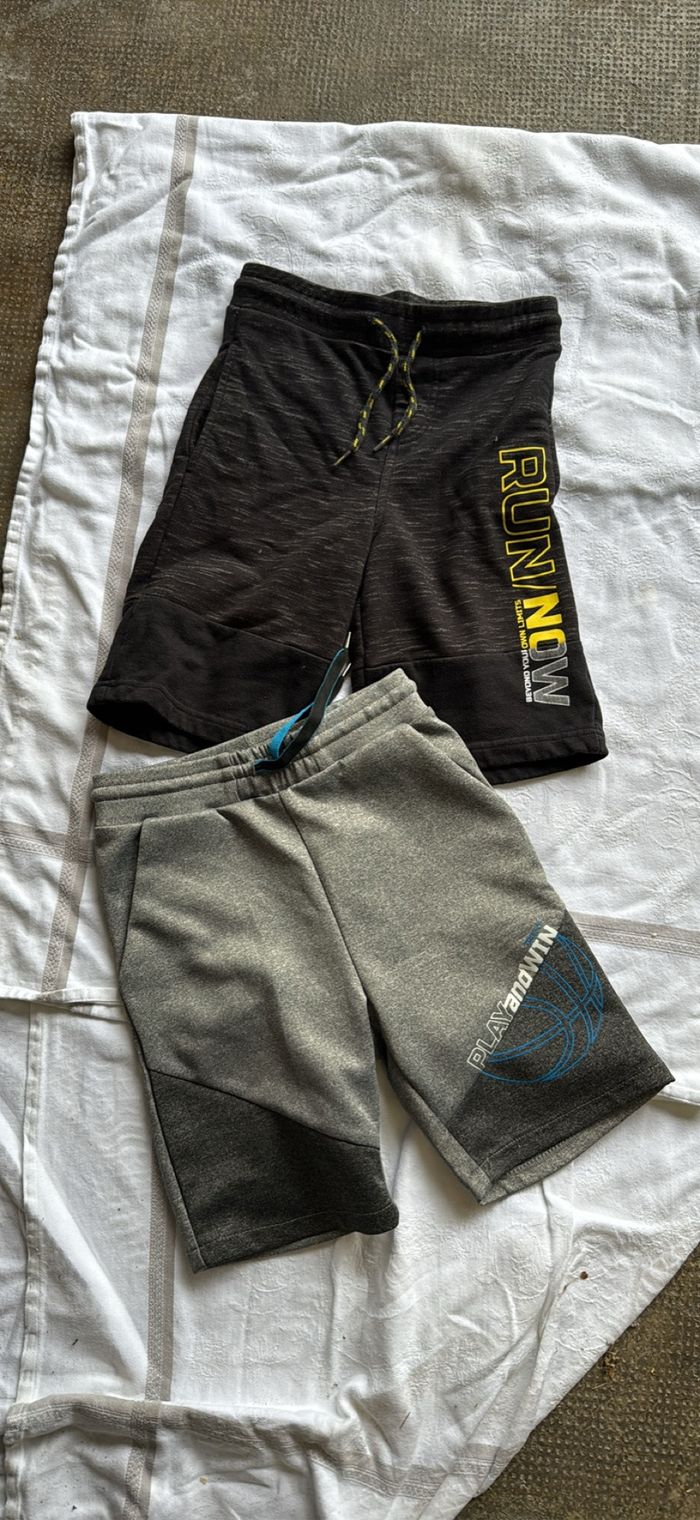 Lot 2  shorts garçon