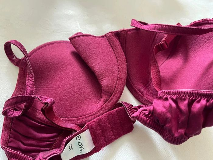 Soutien-gorge Bordeaux en soie 90C - photo numéro 3