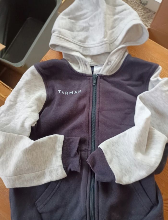 Lot 8 vêtements chauds garçons 8 ans - photo numéro 2