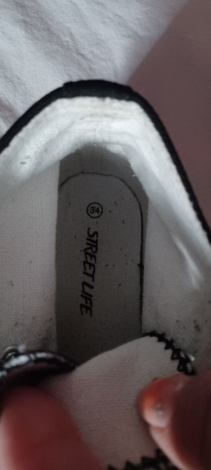 Très belles paires de baskets montante fille Pointure 34 - photo numéro 9